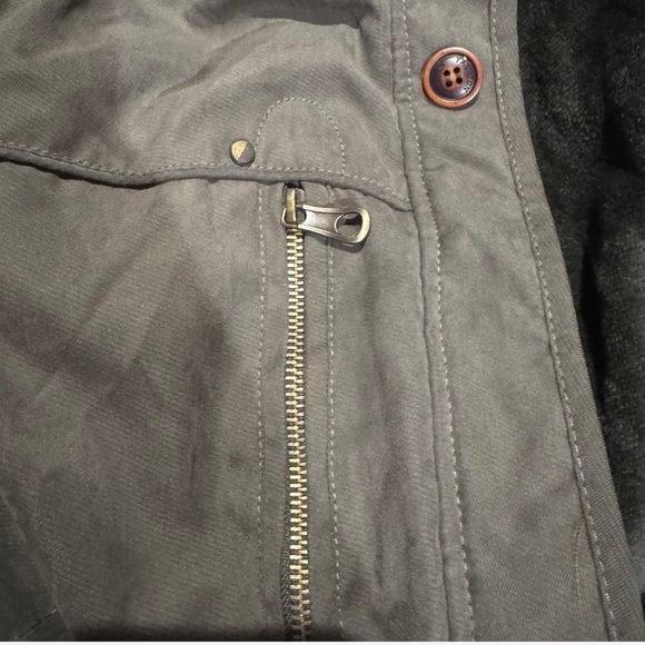 Olive Green Military Field Jacket with Detachable Hood - Picture 6 of 8